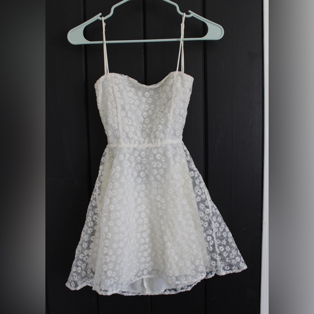 Lucy in the Sky mini dress size small